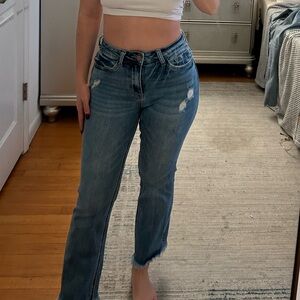 Distressed skinny jeans